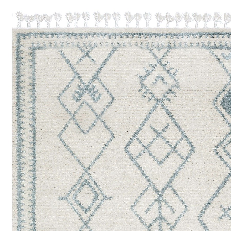 Rugs & Curtains * | (C163) Tracey Boyd Nador Ivory & Blue Accent Rug With Tassels, 3 5 At Discount Prices