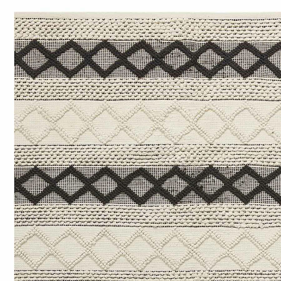 Rugs & Curtains * | (B673) Noah Black & White Woven Area Rug, 5 7 Fantastic Model